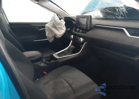 2021 Toyota Rav4 Xle z USA, uszkodzony, nr VIN 2T3W1RFV1MW122981